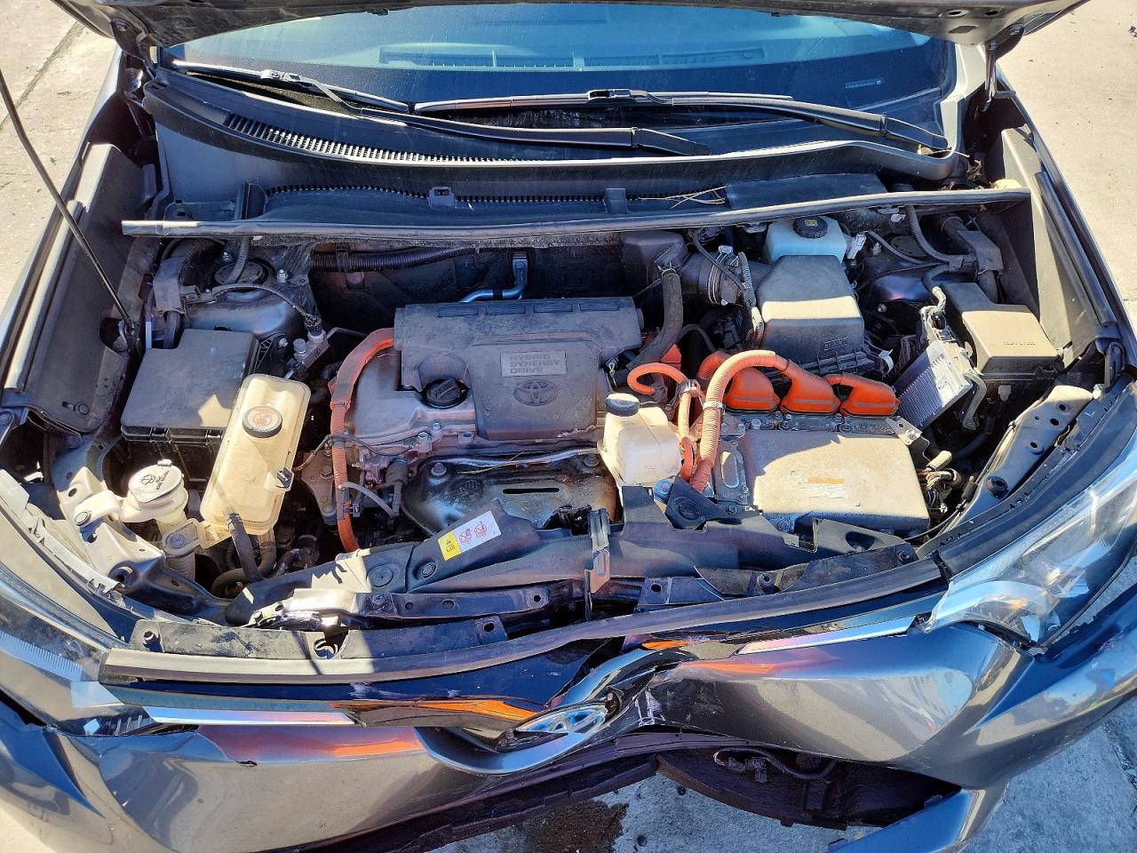 2018 TOYOTA RAV4 HV LE photo 23