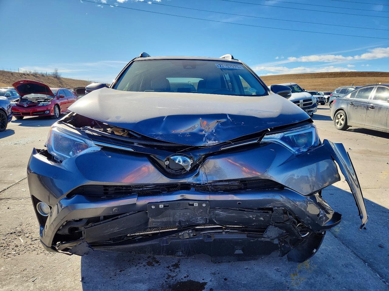 2018 TOYOTA RAV4 HV LE photo 9