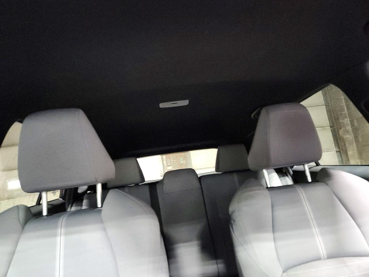 2023 TOYOTA COROLLA CROSS LE photo 10