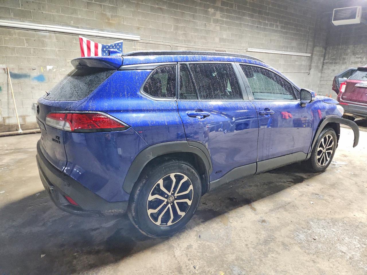 2023 TOYOTA COROLLA CROSS LE photo 3