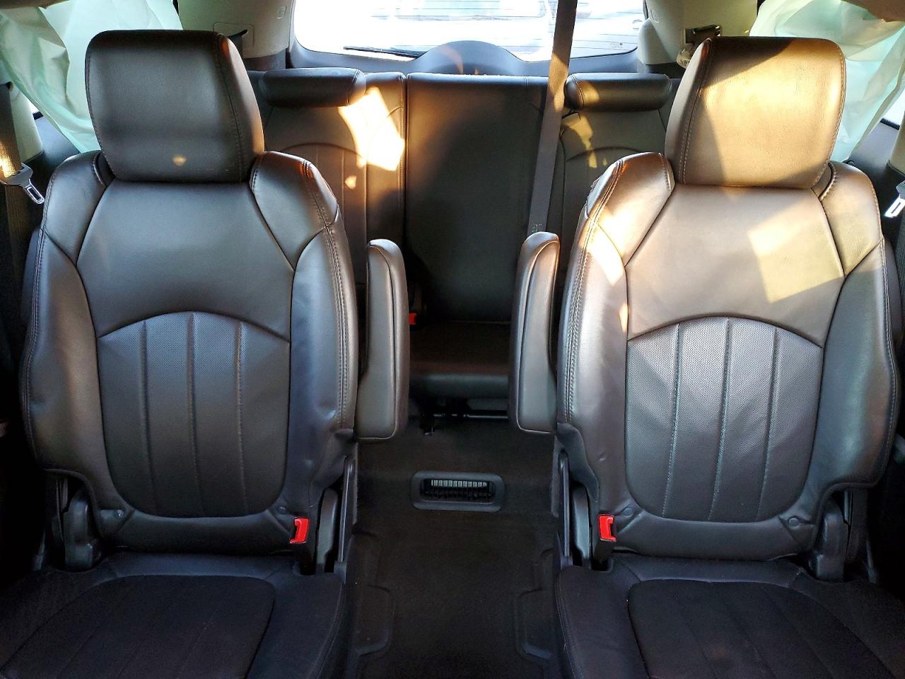 2014 BUICK ENCLAVE photo 28