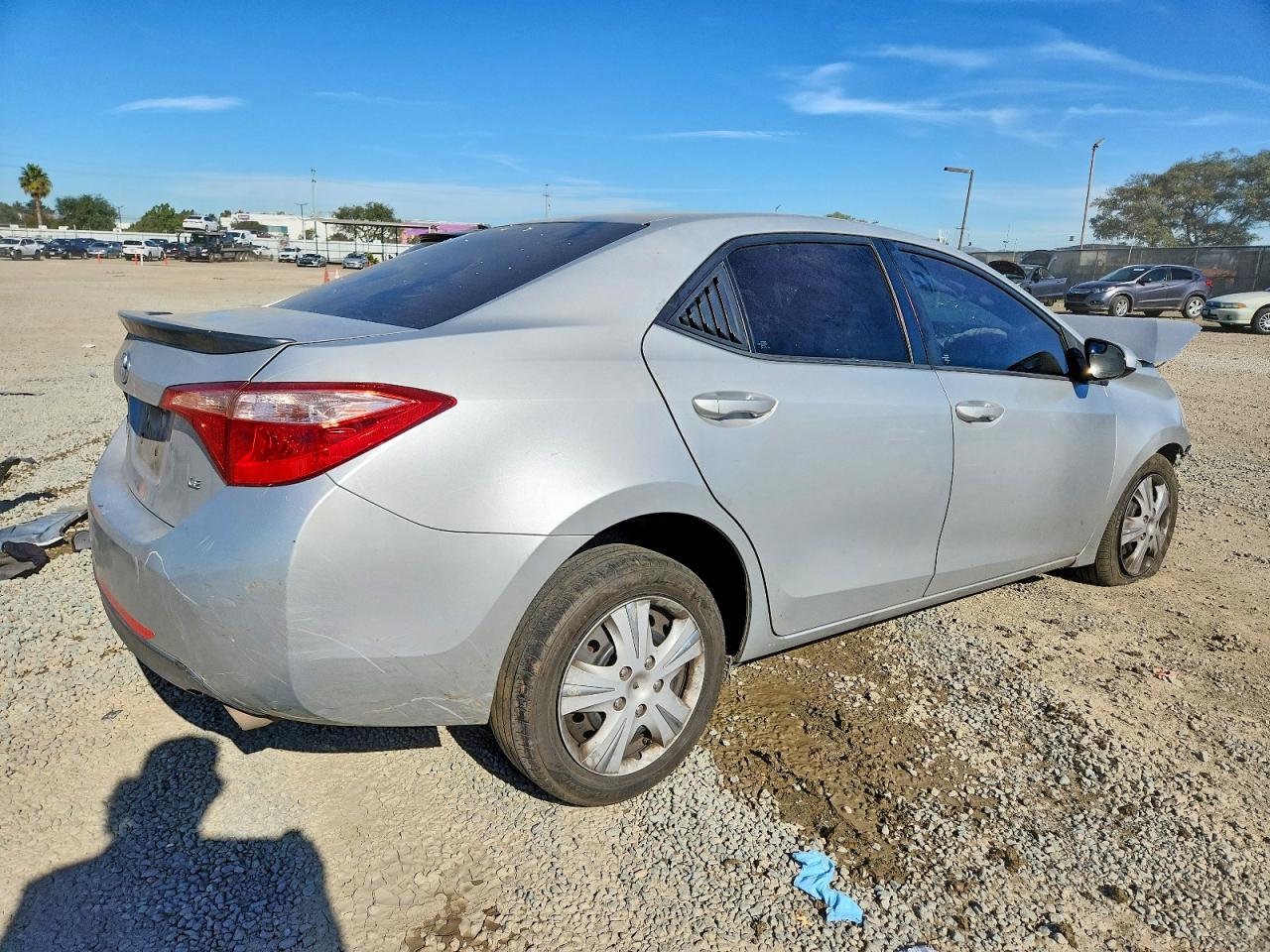 2017 TOYOTA COROLLA L photo 3