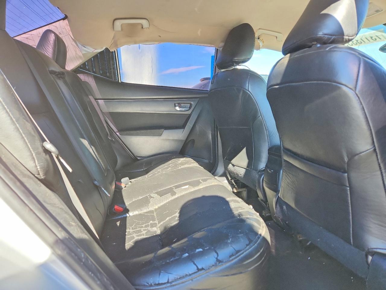 2017 TOYOTA COROLLA L photo 10
