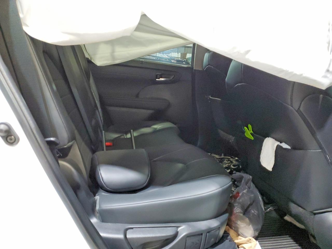 2023 TOYOTA HIGHLANDER HYBRID XLE photo 31