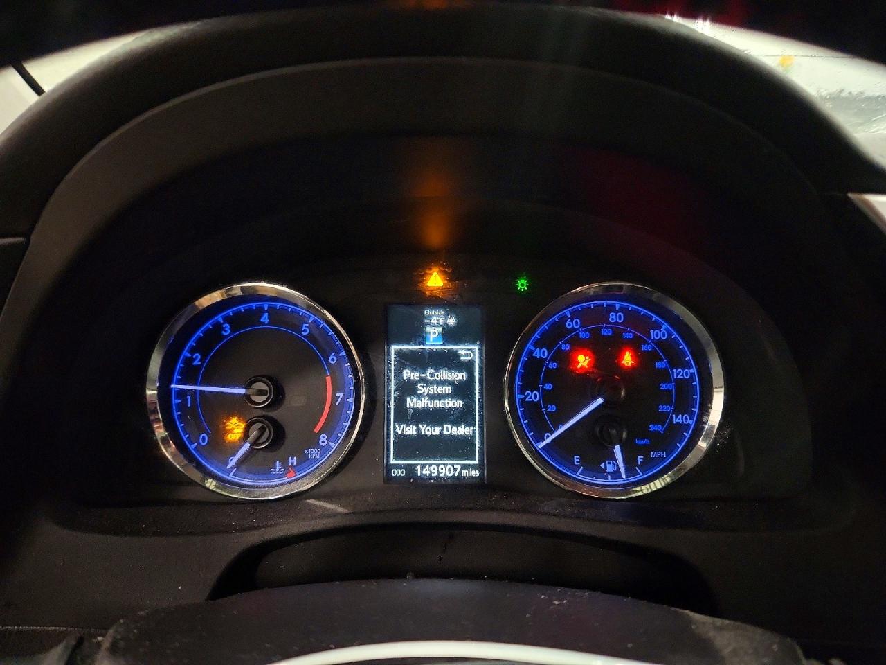 2019 TOYOTA COROLLA XLE photo 9