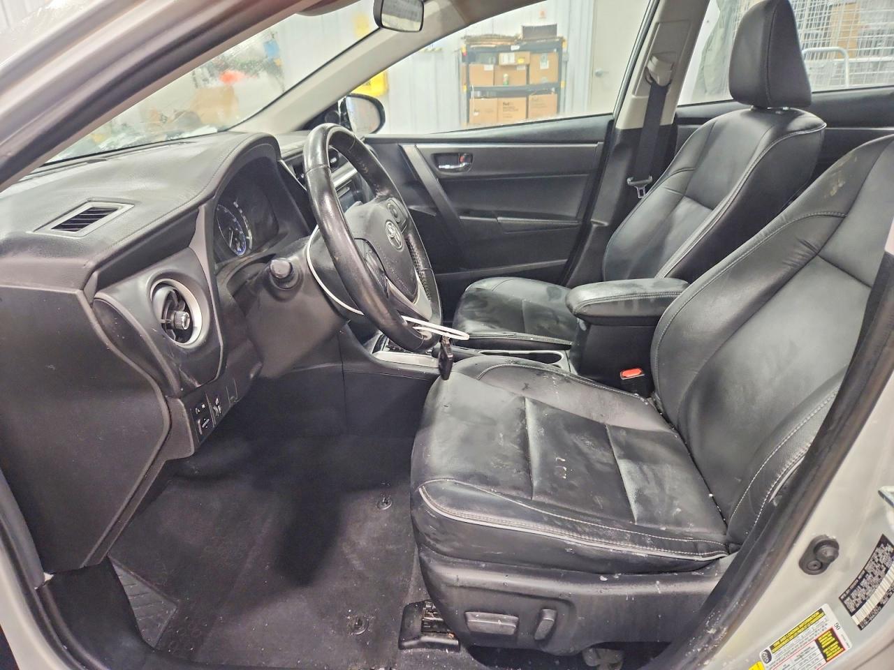 2019 TOYOTA COROLLA XLE photo 7