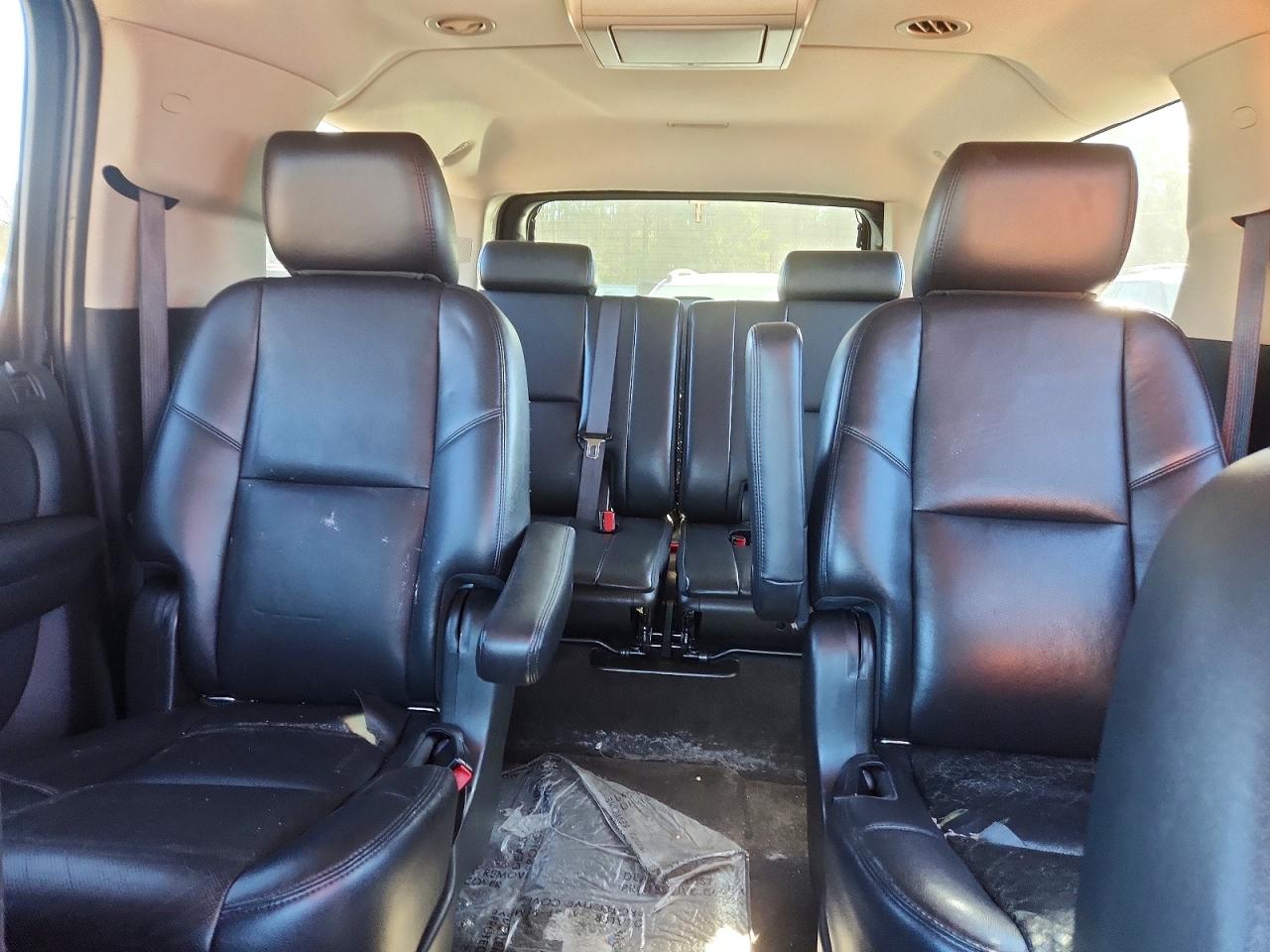 2013 CHEVROLET SUBURBAN photo 19