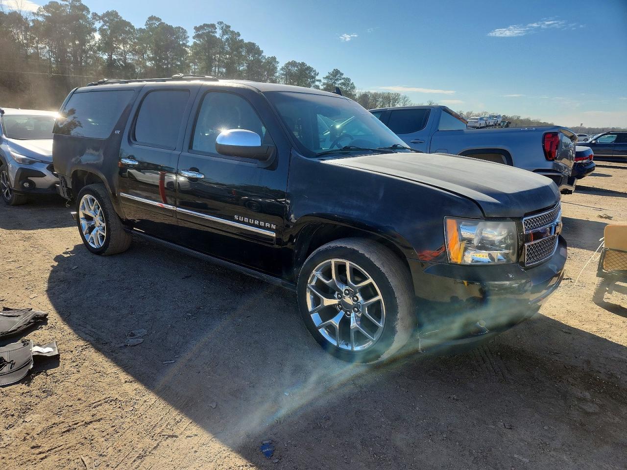 2013 CHEVROLET SUBURBAN photo 7