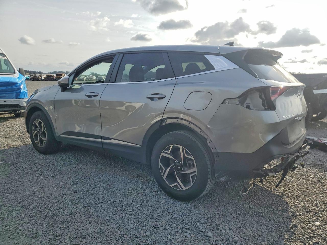 2023 KIA SPORTAGE LX photo 4