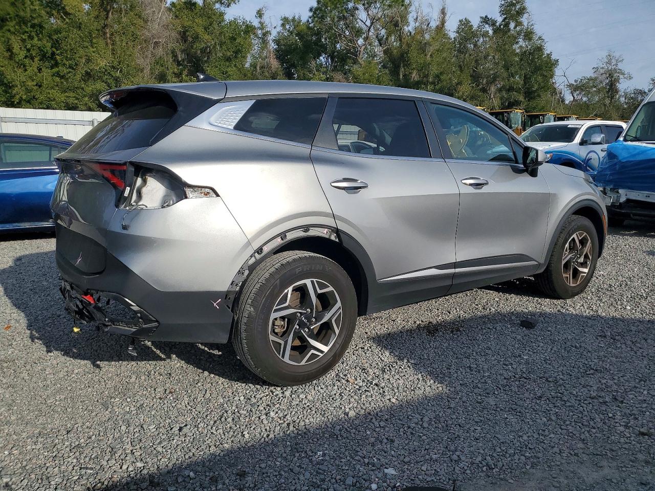 2023 KIA SPORTAGE LX photo 7
