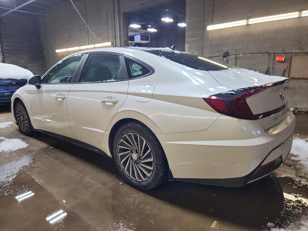 2020 HYUNDAI SONATA photo 2