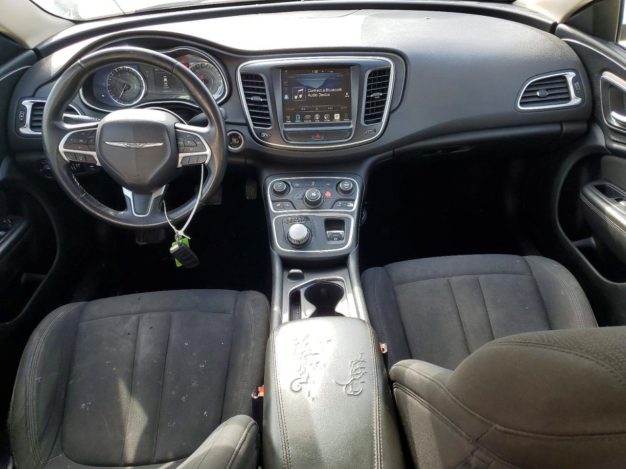 2016 CHRYSLER 200 LIMITED photo 8