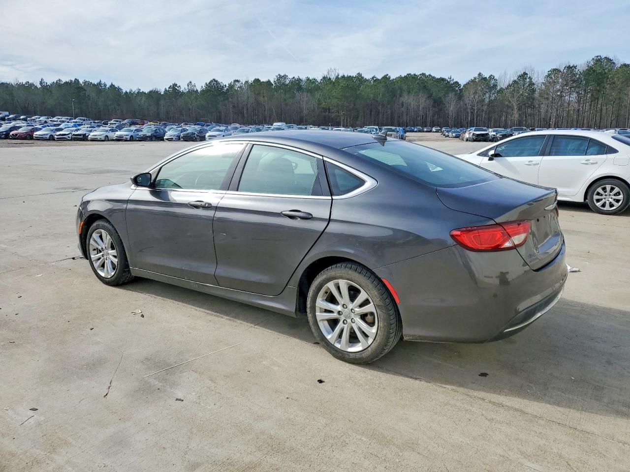 2016 CHRYSLER 200 LIMITED photo 2