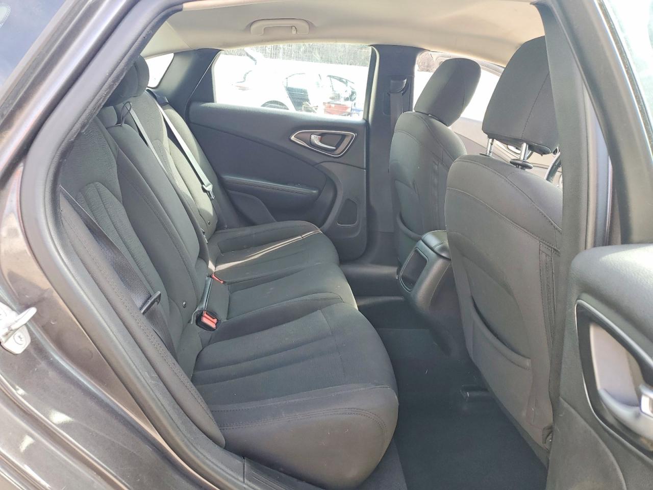2016 CHRYSLER 200 LIMITED photo 10