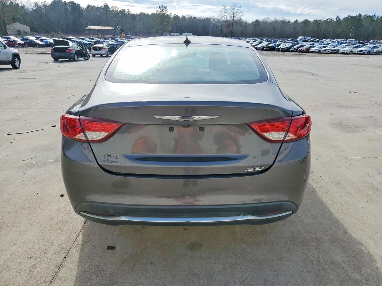 2016 CHRYSLER 200 LIMITED photo 6
