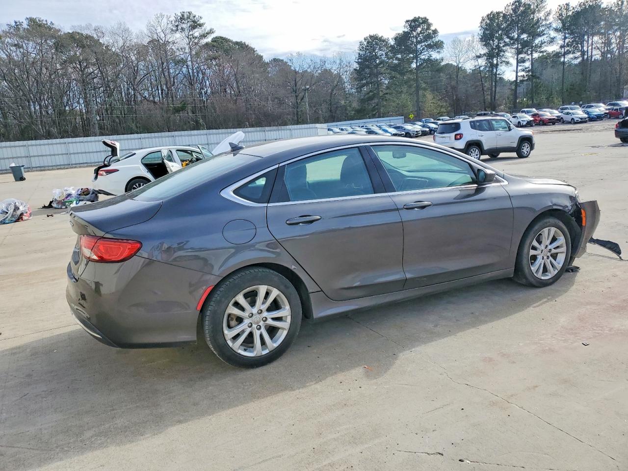 2016 CHRYSLER 200 LIMITED photo 3