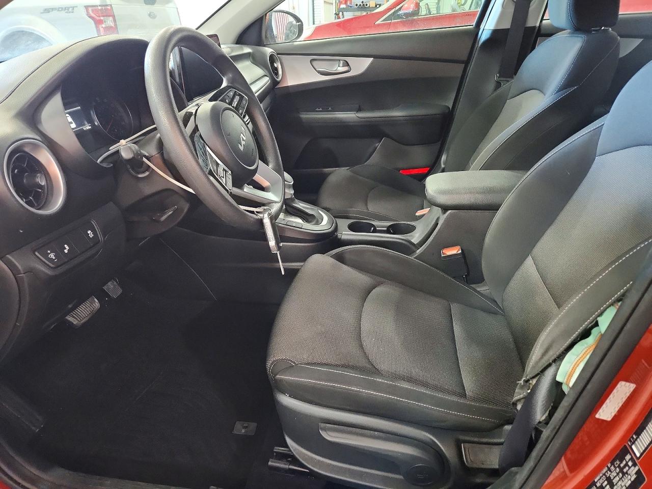 2023 KIA FORTE LXS photo 13