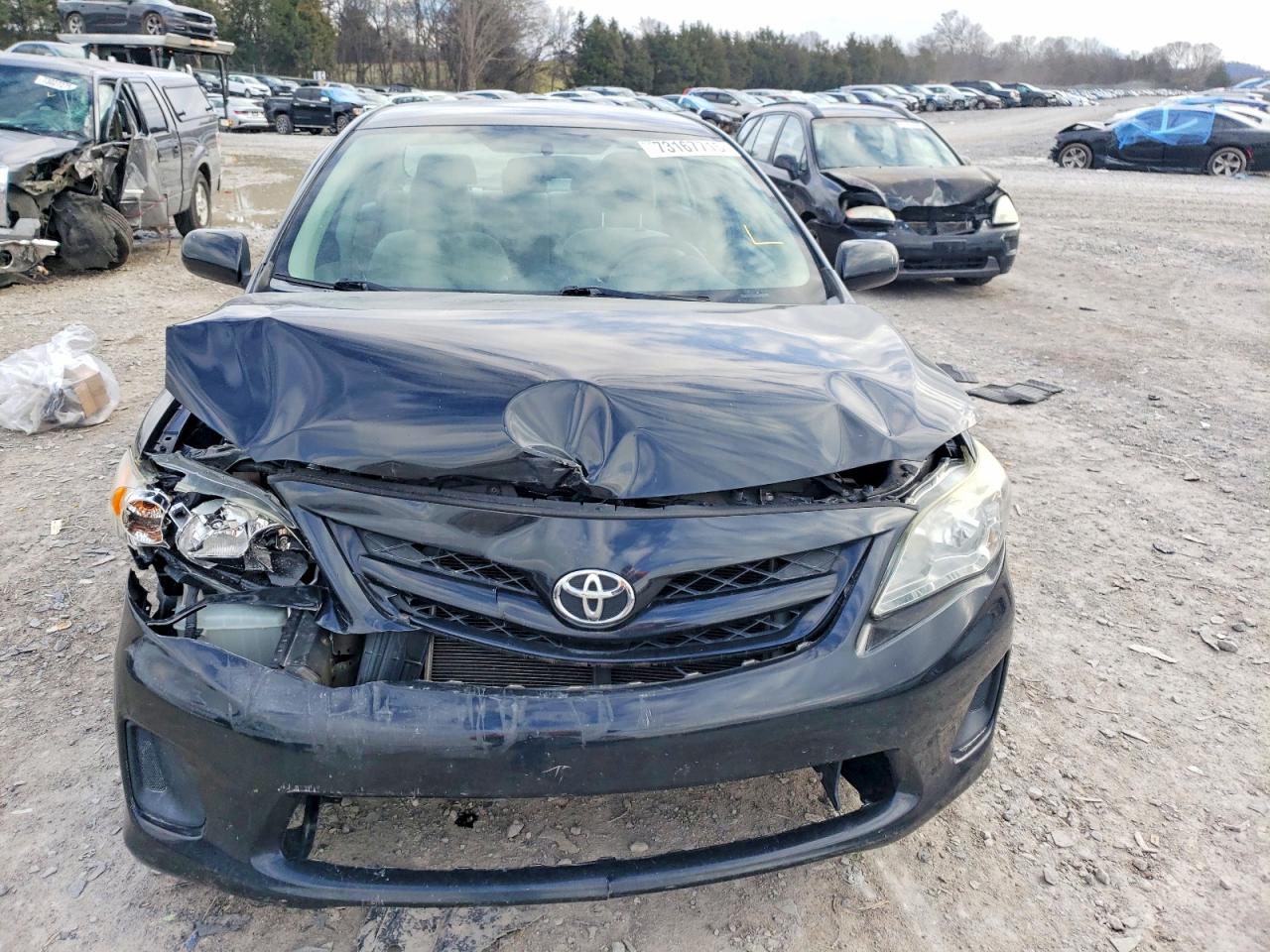 2013 TOYOTA COROLLA BASE photo 9
