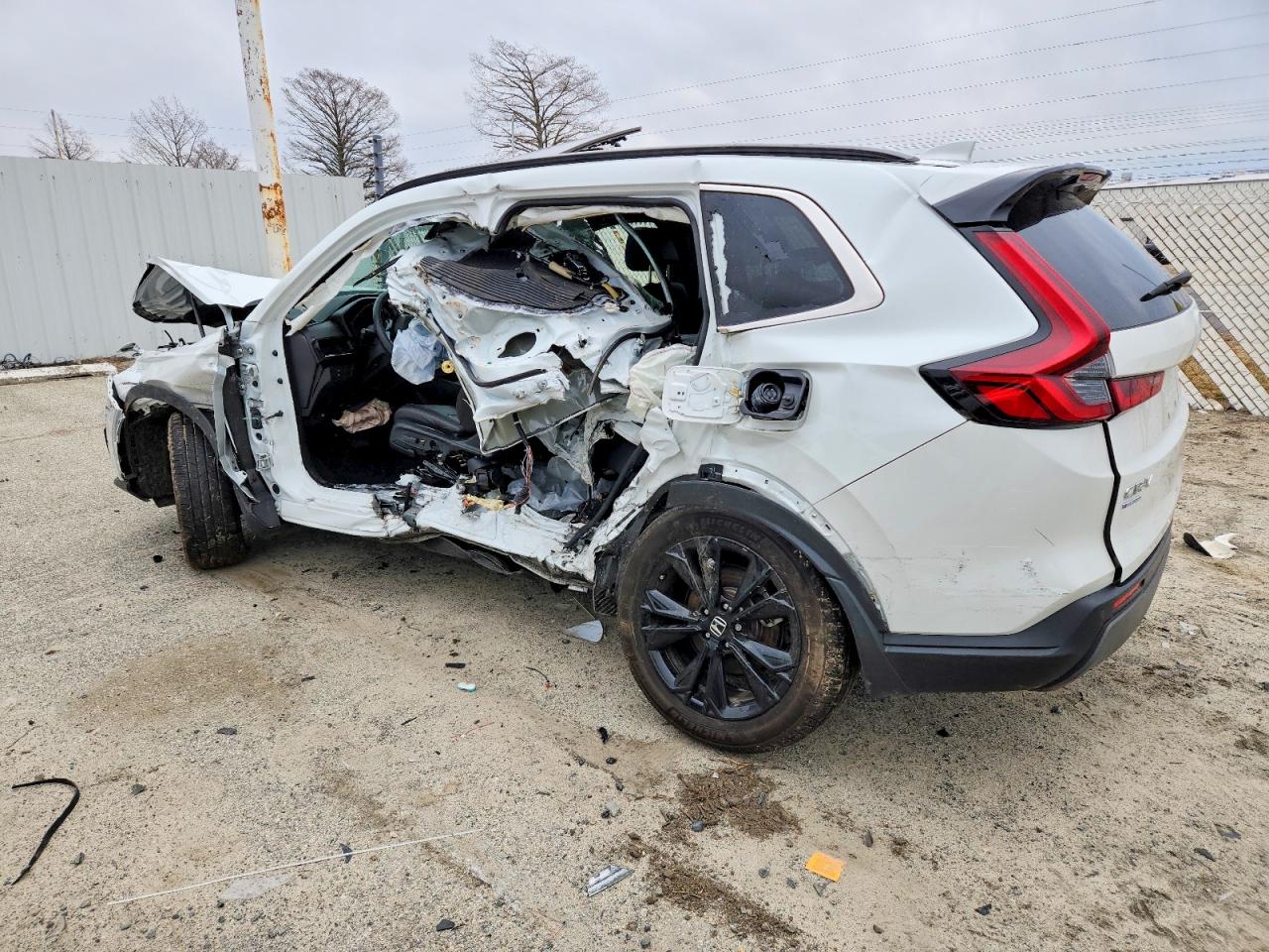 2024 HONDA CR-V SPORT TOURING photo 2