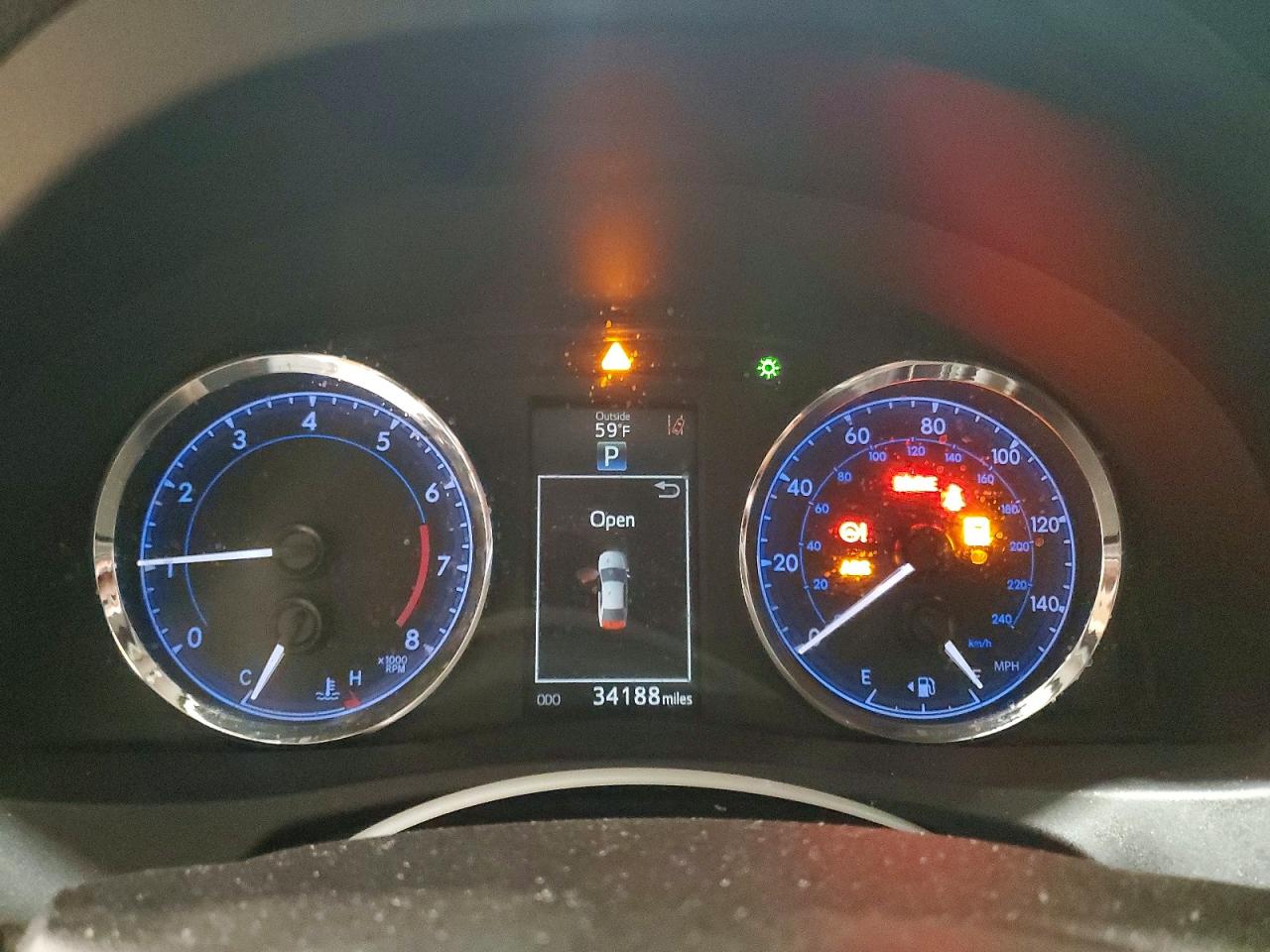 2018 TOYOTA COROLLA SE photo 25
