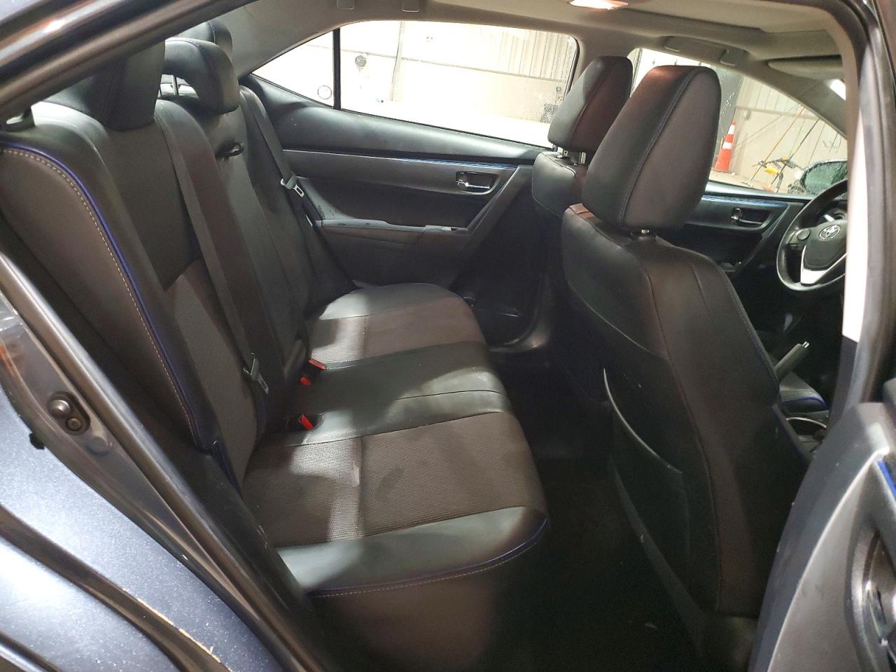 2018 TOYOTA COROLLA SE photo 28
