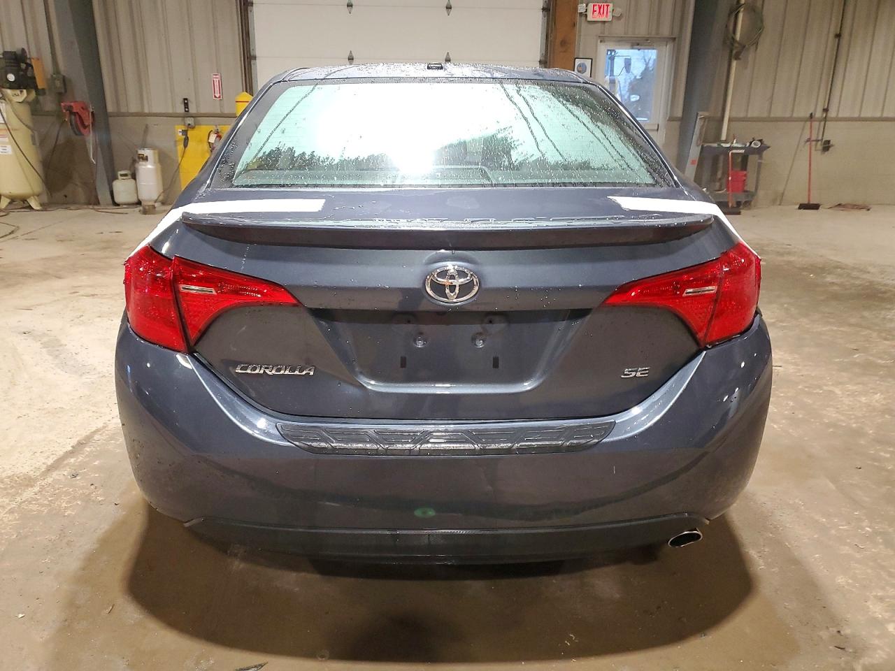 2018 TOYOTA COROLLA SE photo 16