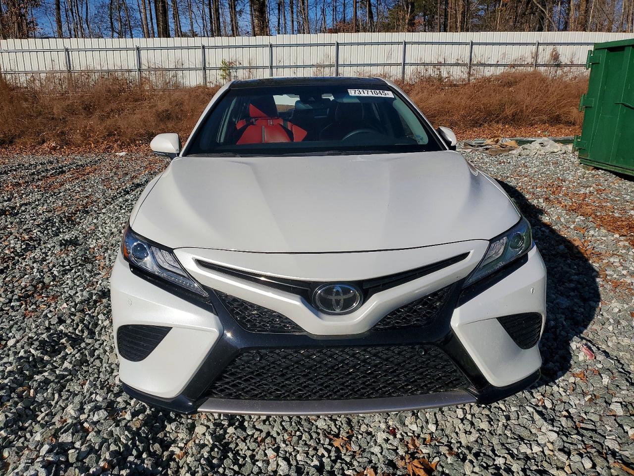 2018 TOYOTA CAMRY XSE photo 5