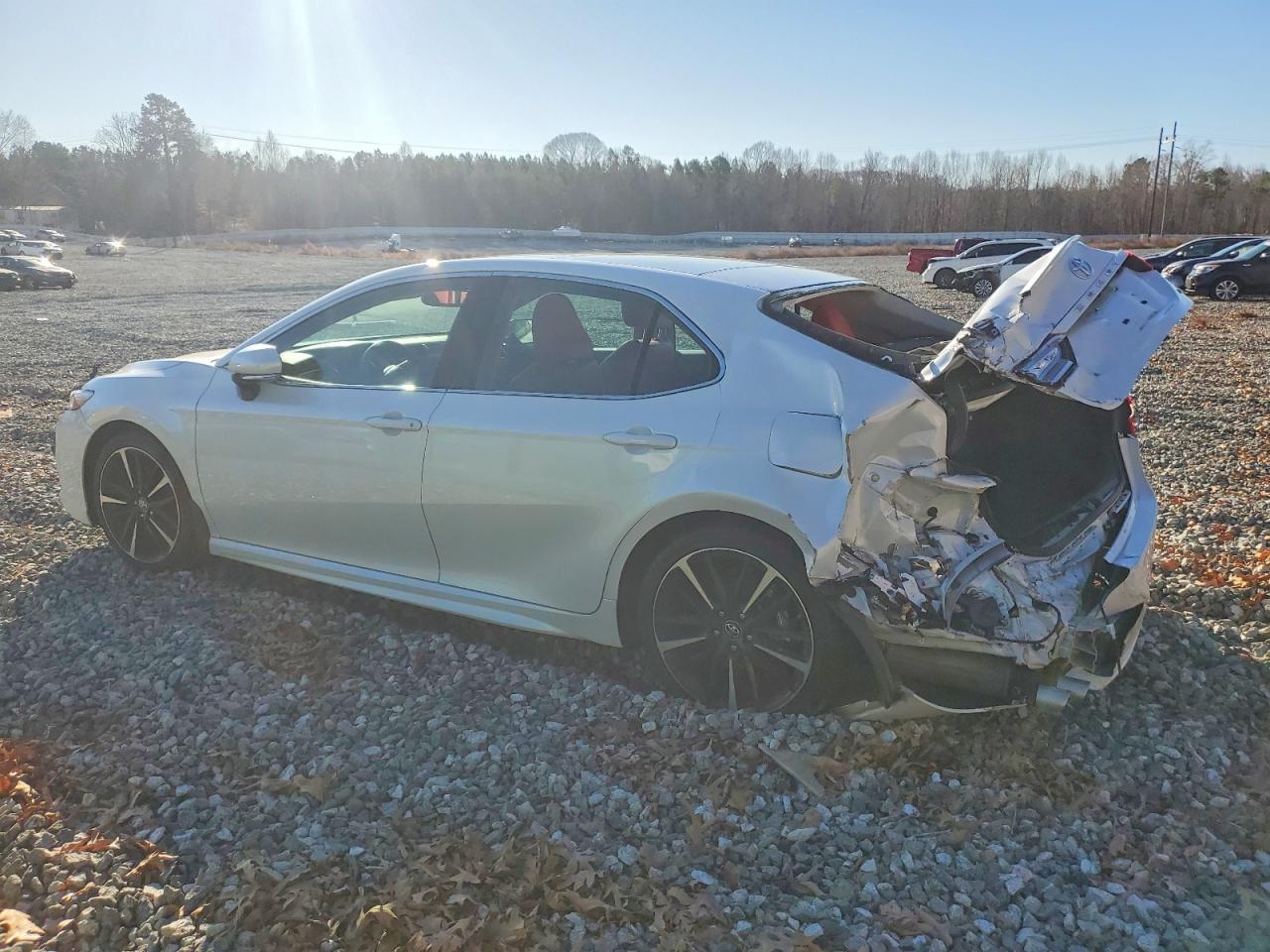 2018 TOYOTA CAMRY XSE photo 2