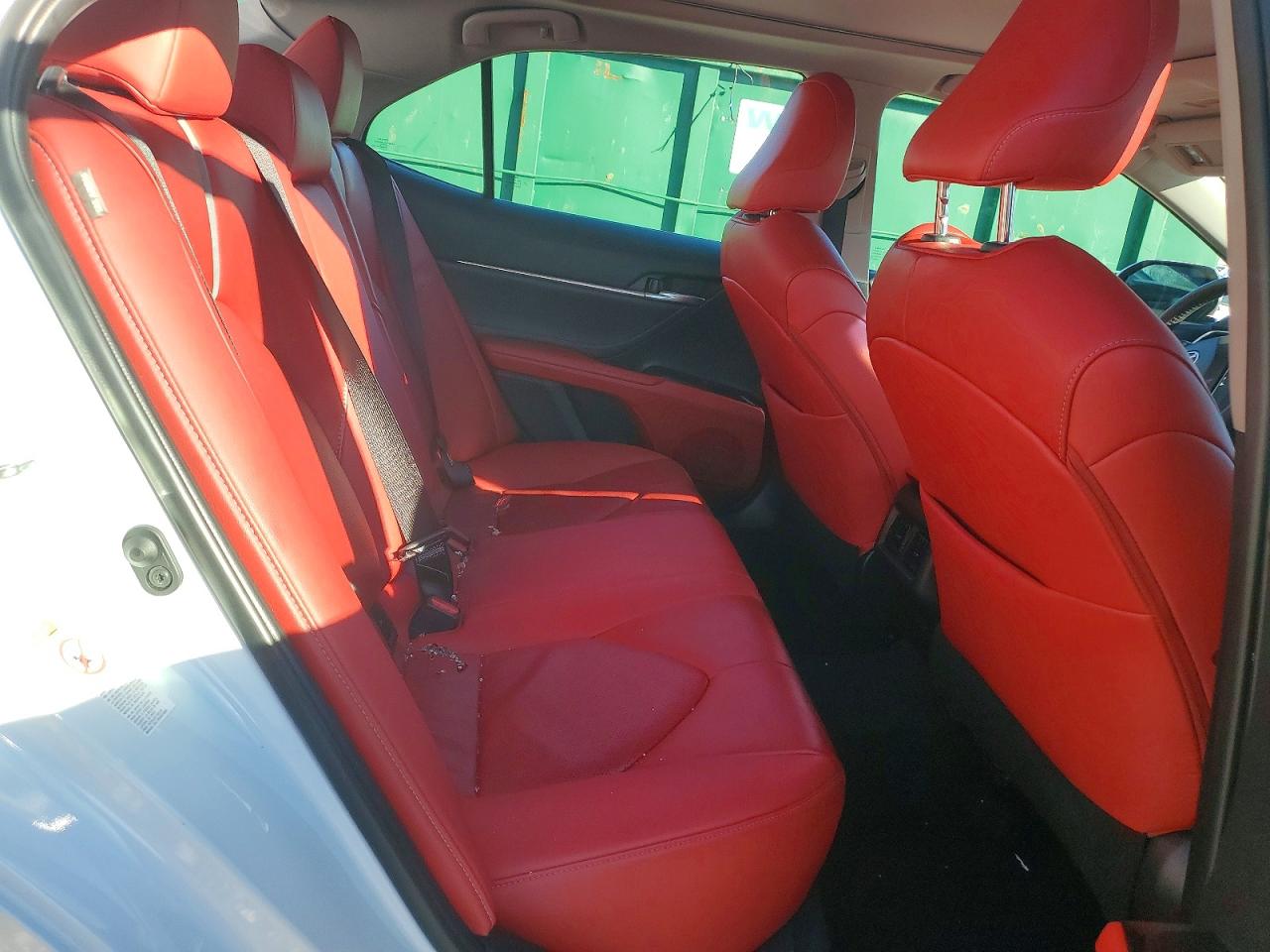 2018 TOYOTA CAMRY XSE photo 10
