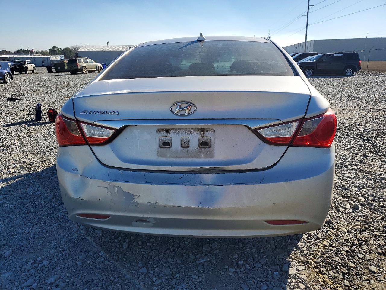 2013 HYUNDAI SONATA GLS photo 16