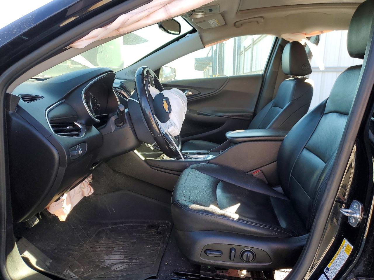 2018 CHEVROLET MALIBU photo 13