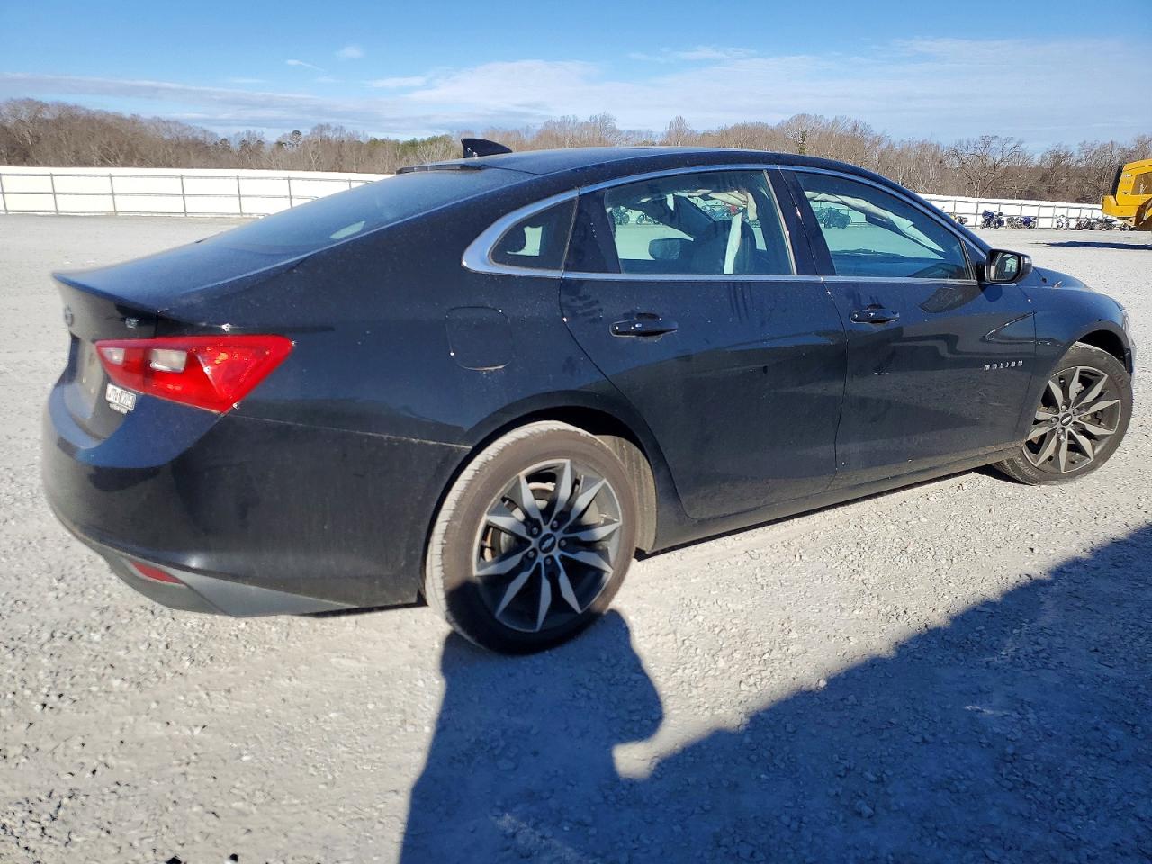 2018 CHEVROLET MALIBU photo 5