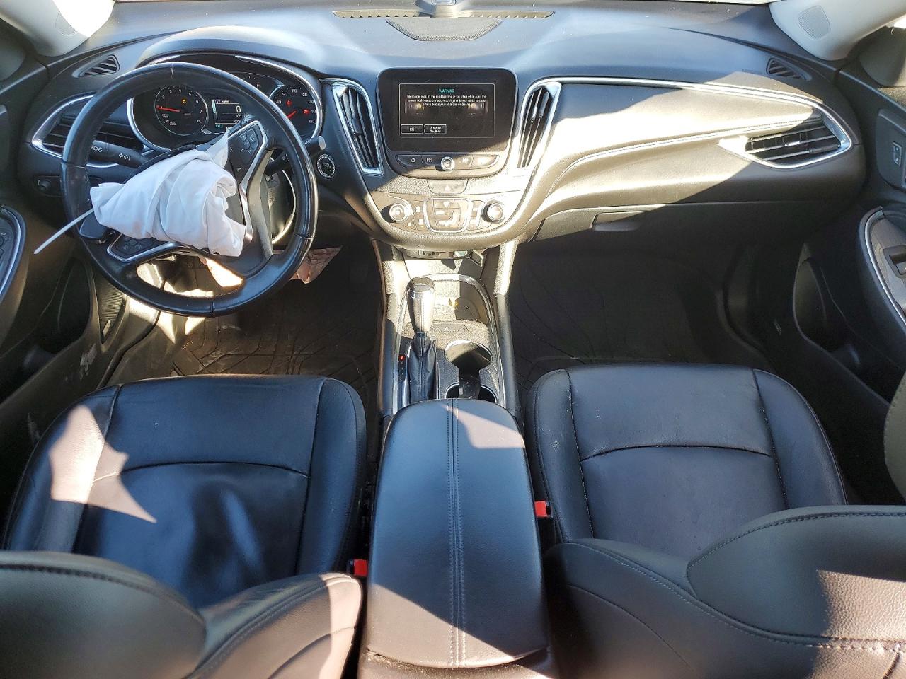 2018 CHEVROLET MALIBU photo 15