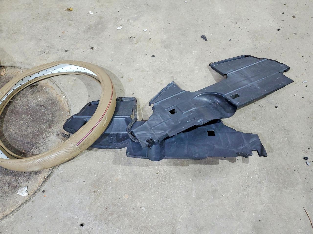2009 TOYOTA CAMRY BASE photo 12