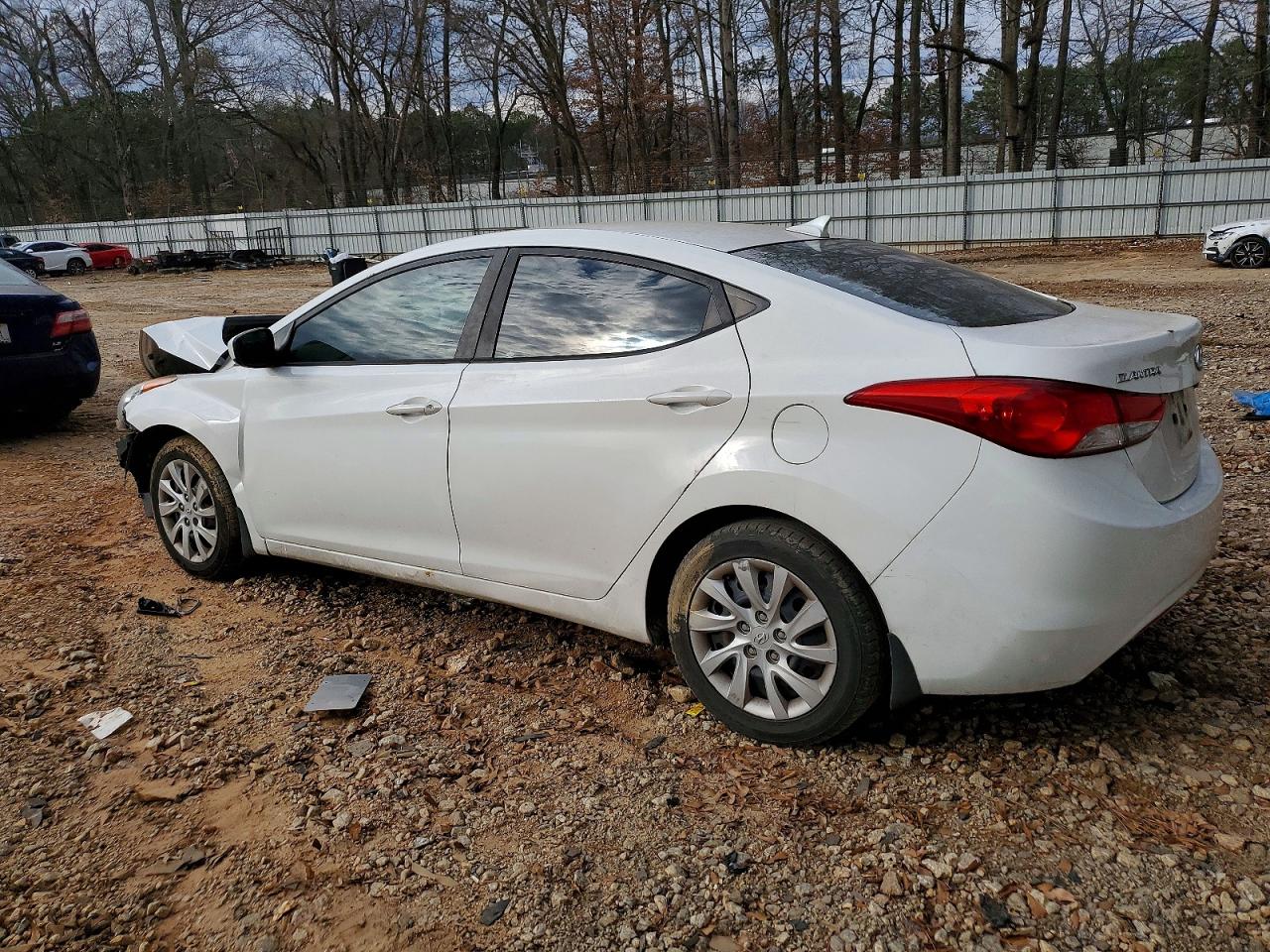 2013 HYUNDAI ELANTRA GLS photo 4