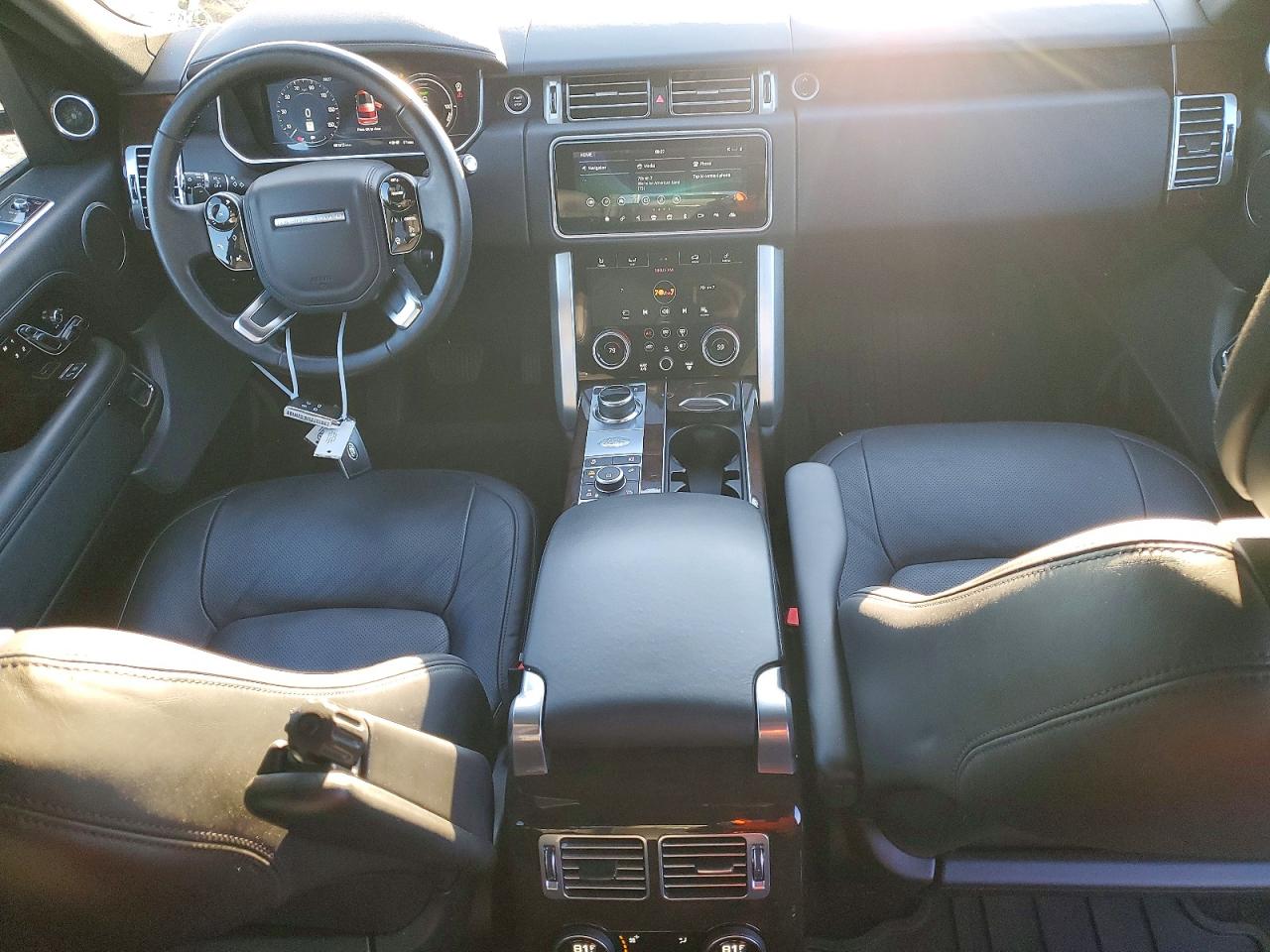 2020 LAND ROVER RANGE ROVER HSE photo 8
