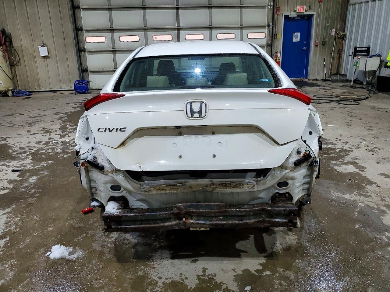 2016 HONDA CIVIC LX photo 11