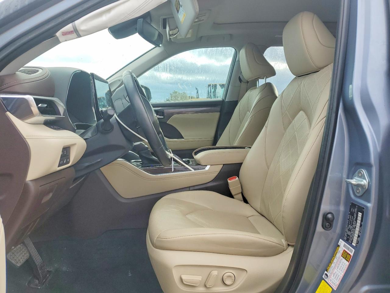 2022 TOYOTA HIGHLANDER PLATINUM photo 13