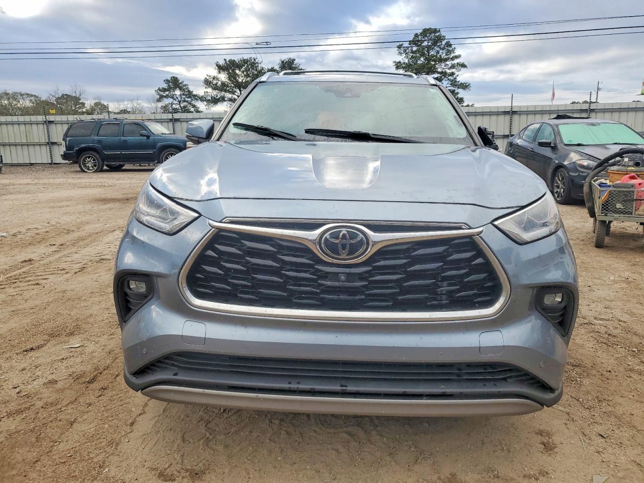 2022 TOYOTA HIGHLANDER PLATINUM photo 9