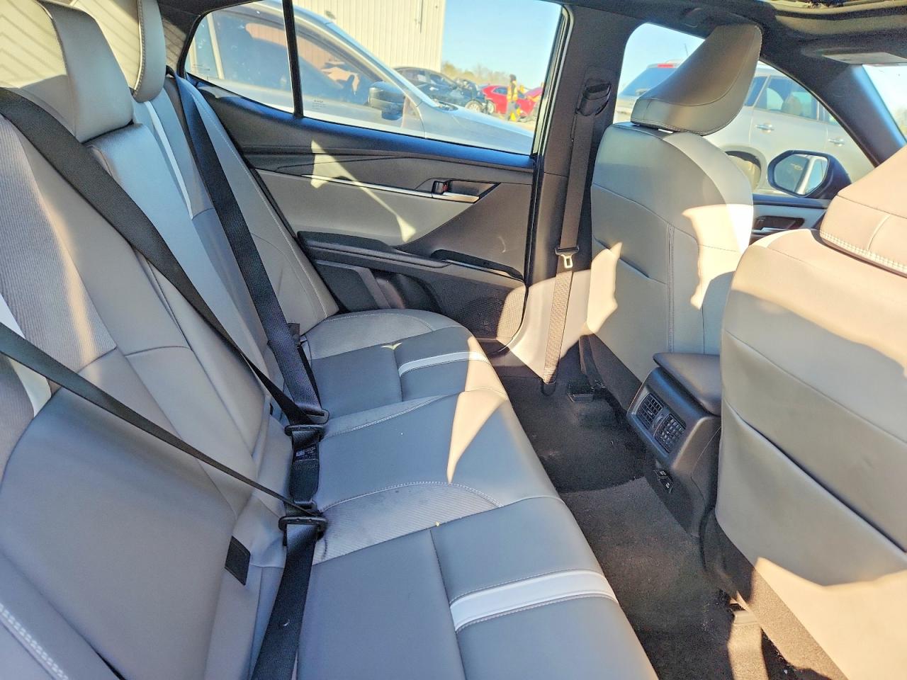 2025 TOYOTA CAMRY XSE photo 19