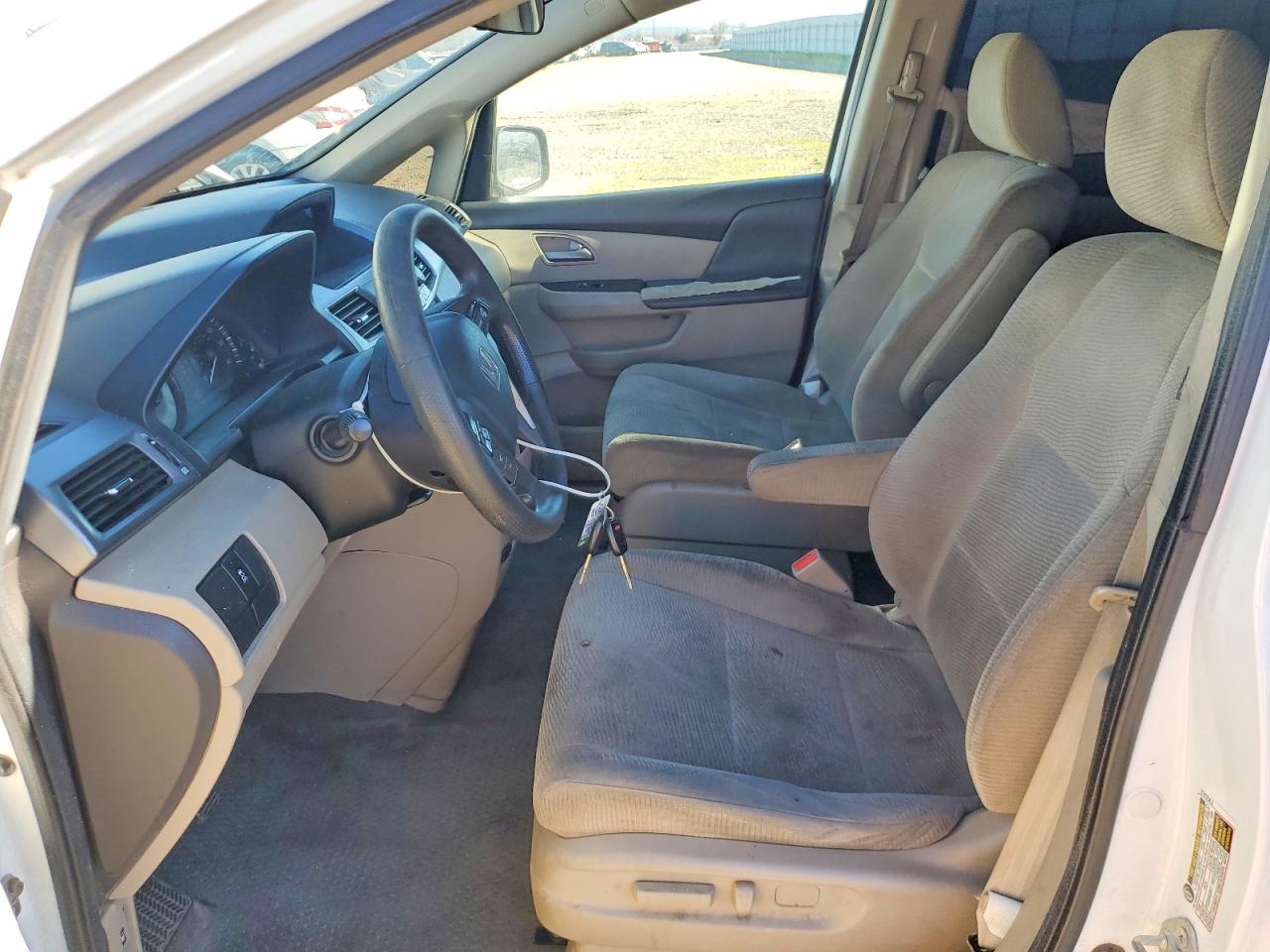 2013 HONDA ODYSSEY LX photo 7