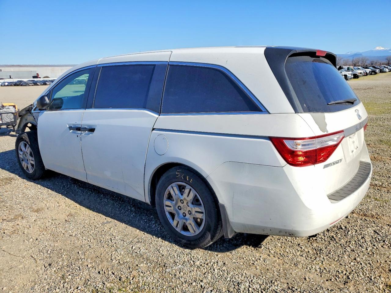 2013 HONDA ODYSSEY LX photo 2