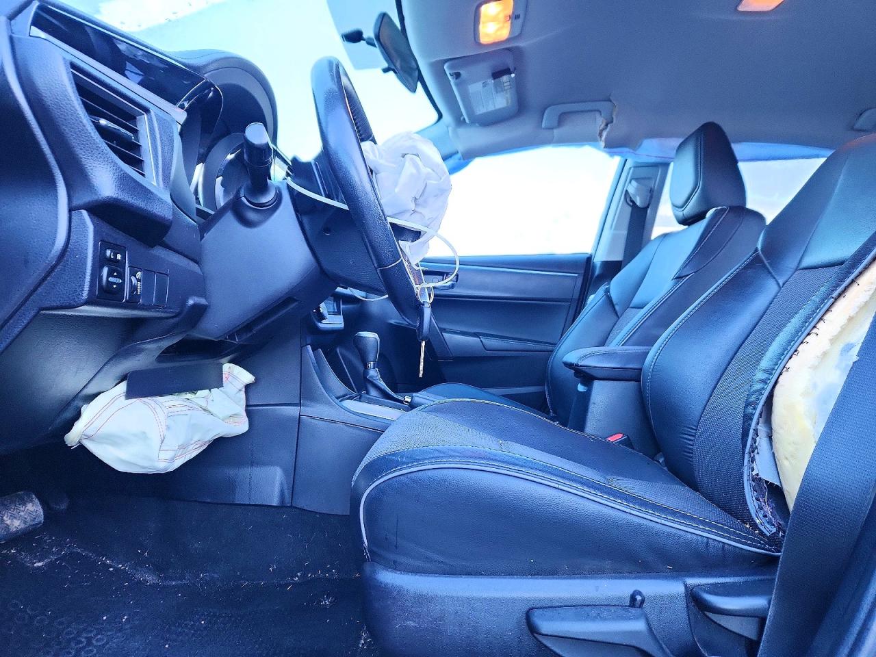 2016 TOYOTA COROLLA photo 19