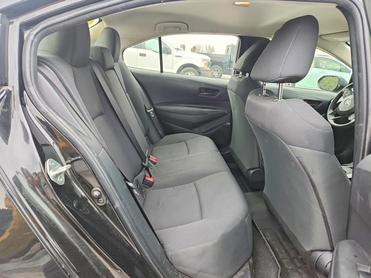 2022 TOYOTA COROLLA LE photo 10