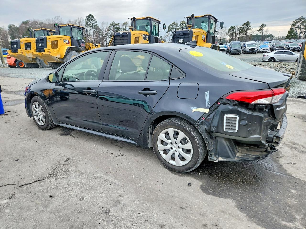 2022 TOYOTA COROLLA LE photo 2