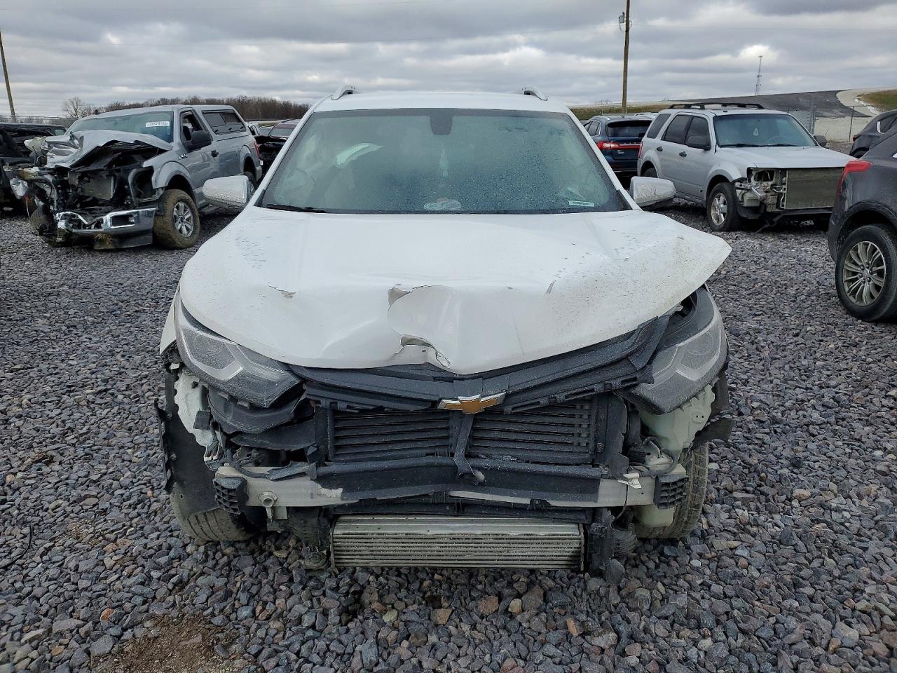 2018 CHEVROLET EQUINOX PREMIER photo 5
