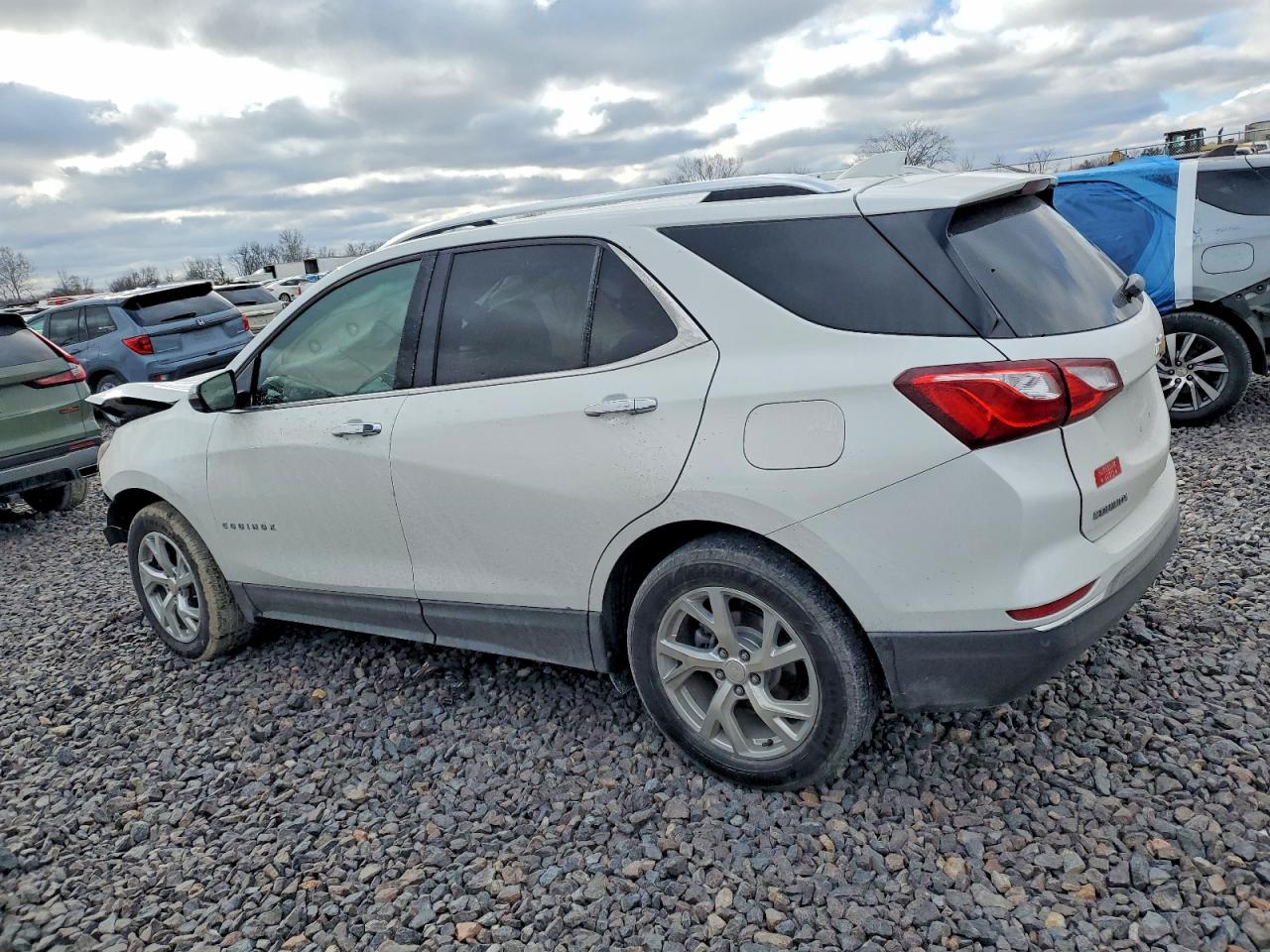 2018 CHEVROLET EQUINOX PREMIER photo 2