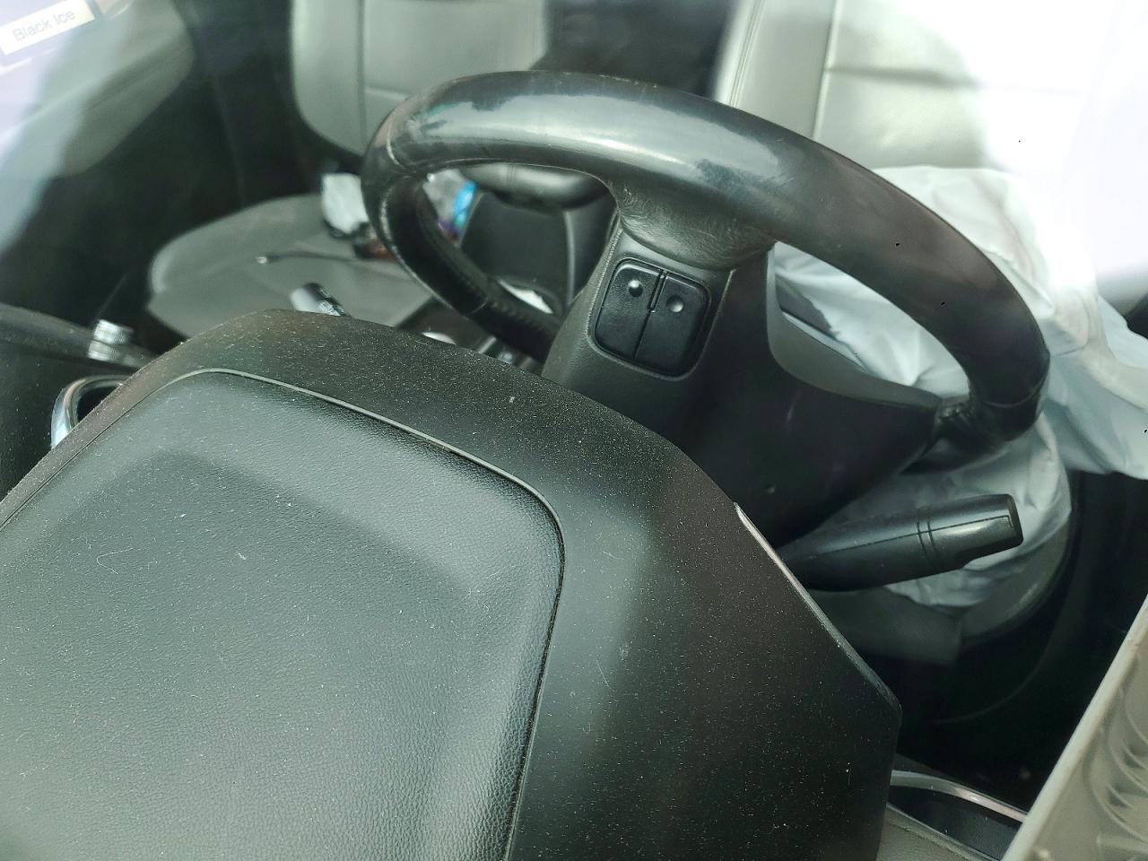 2018 CHEVROLET EQUINOX PREMIER photo 9