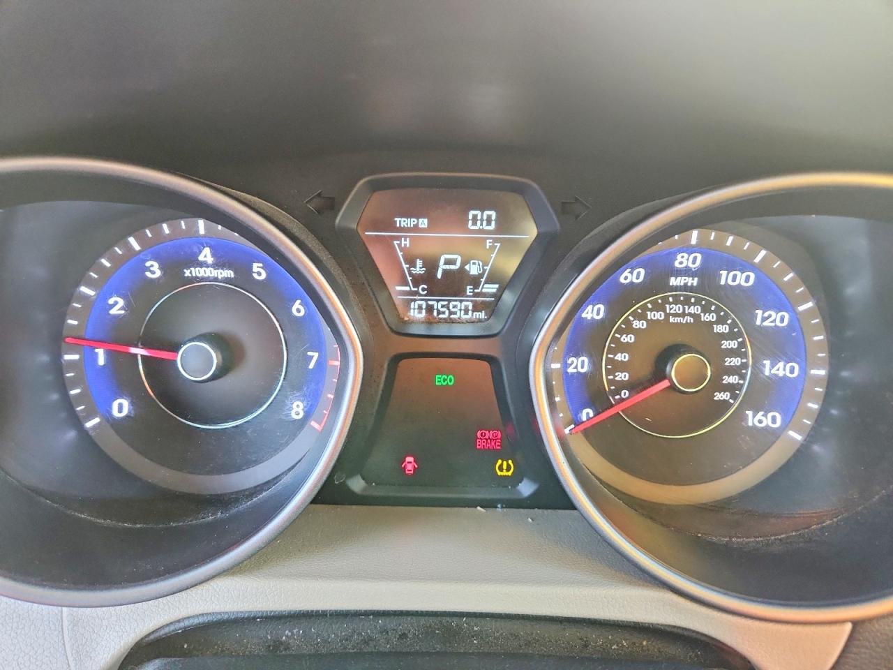 2016 HYUNDAI ELANTRA SE photo 9