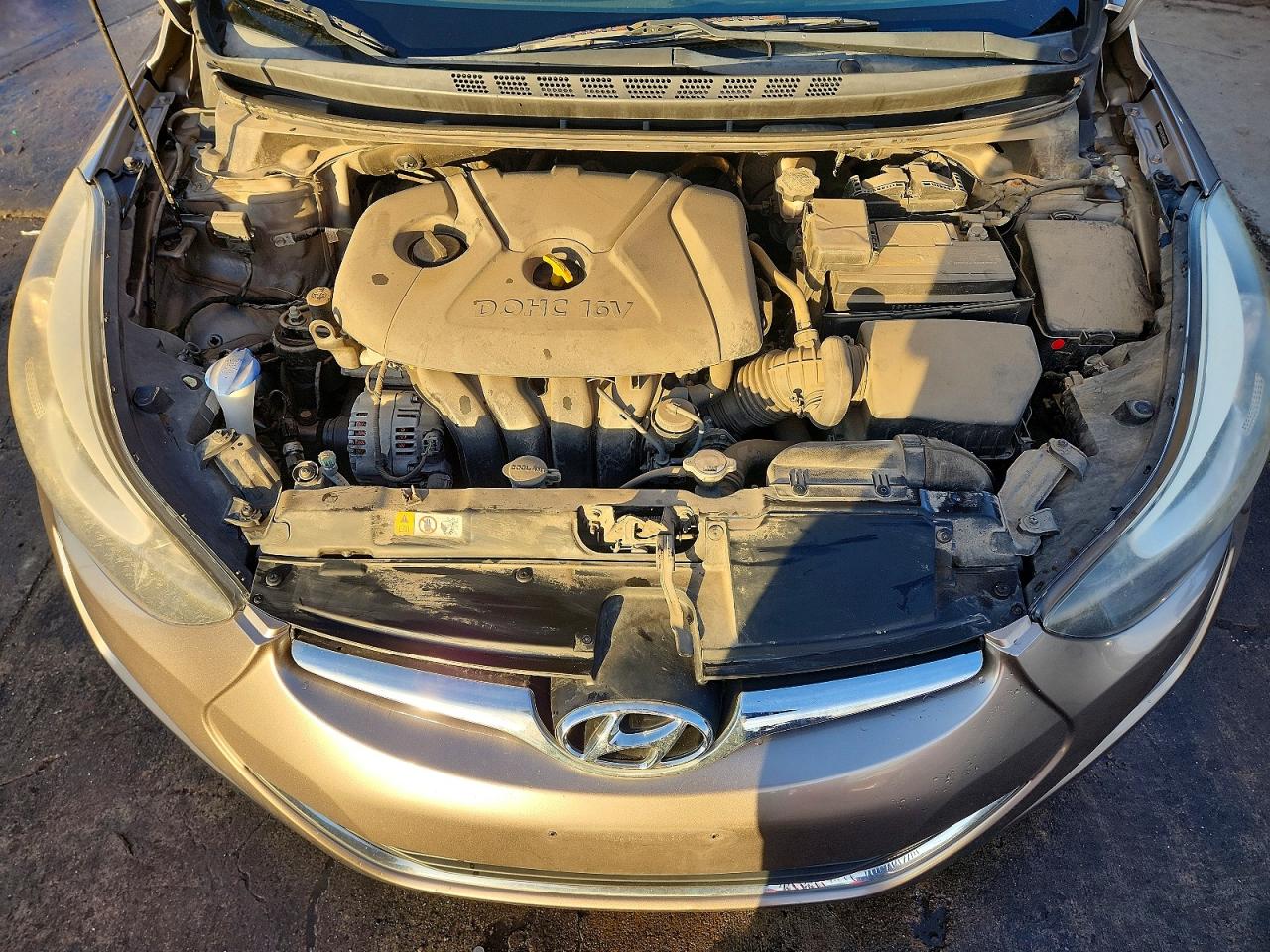 2016 HYUNDAI ELANTRA SE photo 11